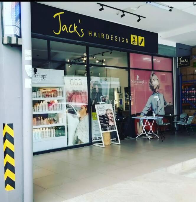 Gala Place Gala *