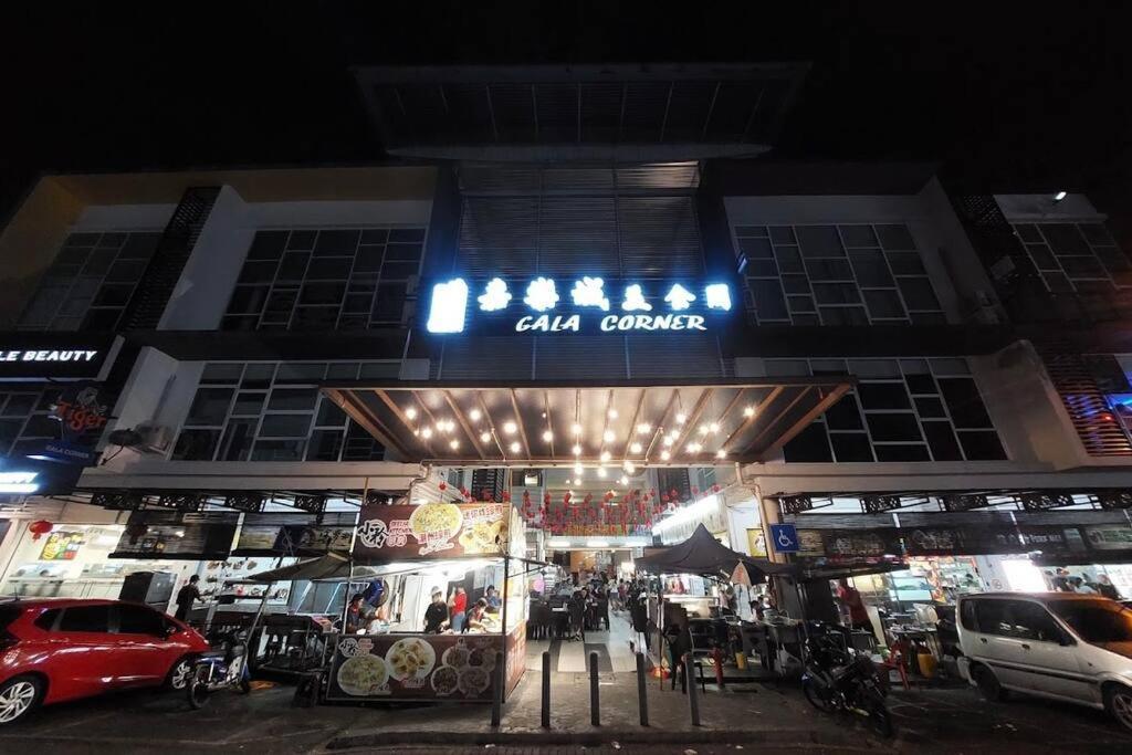 Gala Place Gala